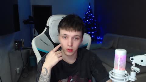 Snapshot of jayce_icestone chatting on 1, 1, 2025 Jayce online show from 1, 1, 2025