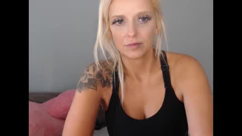 Snapshot of jaydenangel chatting on 18, 4, 2026 Blondie Queen Jayden online show from 18, 4, 2026