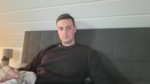 Snapshot of jayfex97 chatting on 3, 10, 2025 jayfex97 online show from 3, 10, 2025