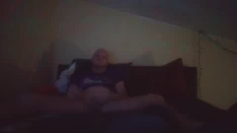 Snapshot of jayjay111989 chatting on 24, 4, 2026 HUngBtmFl online show from 24, 4, 2026