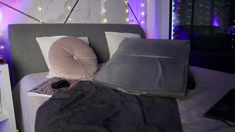 JayJayPink online show from 29, 12, 2024