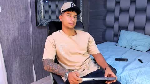 jaze_bradley online show from 15, 10, 2025