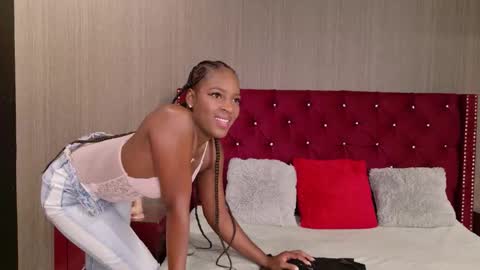 Jasmin Brownn online show from 15, 12, 2025