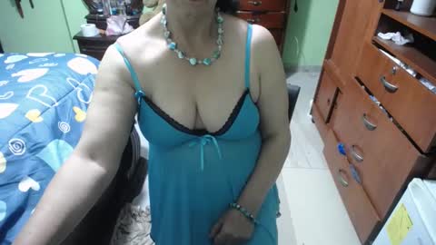 Snapshot of jazmin_rios chatting on 9, 2, 2025 jazmim online show from 9, 2, 2025