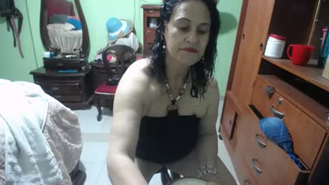 Snapshot of jazmin_rios chatting on 6, 3, 2025 jazmim online show from 6, 3, 2025