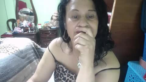 Snapshot of jazmin_rios chatting on 8, 10, 2025 jazmim online show from 8, 10, 2025