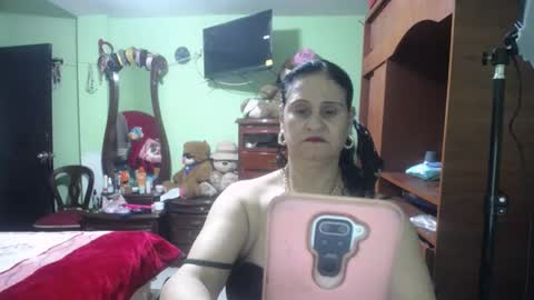 Snapshot of jazmin_rios chatting on 18, 11, 2025 jazmim online show from 18, 11, 2025