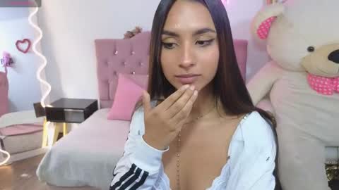 Jazmin  online show from 3, 3, 2025