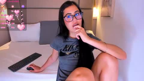 Snapshot of jazminmoree chatting on 24, 6, 2026 Jazmin online show from 24, 6, 2026