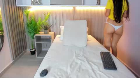 Snapshot of jazminmoree chatting on 22, 7, 2026 Jazmin online show from 22, 7, 2026