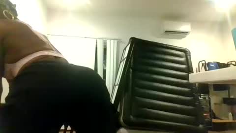 Snapshot of jazzystelo0 chatting on 11, 10, 2025 Jazzystelo online show from 11, 10, 2025