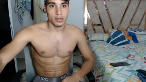 Snapshot of jbunny03 chatting on 25, 2, 2026 Lin online show from 25, 2, 2026