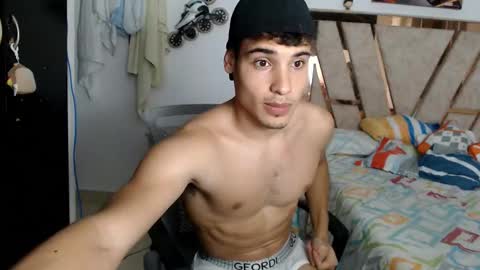 Snapshot of jbunny03 chatting on 6, 3, 2026 Lin online show from 6, 3, 2026