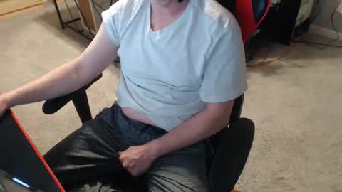 Snapshot of jcor13 chatting on 26, 1, 2025 Jim online show from 26, 1, 2025