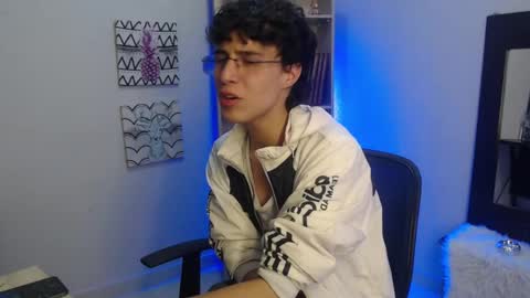 Snapshot of jeam_hot chatting on 11, 1, 2025 jeam_hot online show from 11, 1, 2025