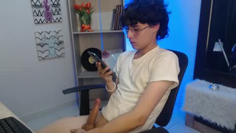 Snapshot of jeam_hot chatting on 21, 1, 2025 jeam_hot online show from 21, 1, 2025
