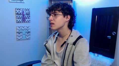 Snapshot of jeam_hot chatting on 2, 2, 2025 jeam_hot online show from 2, 2, 2025