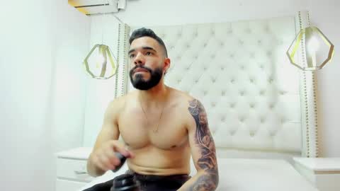 Snapshot of jean_lewis2 chatting on 1, 4, 2026 JEAN online show from 1, 4, 2026