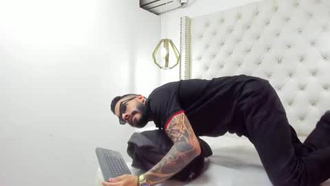 Snapshot of jean_lewis2 chatting on 2, 4, 2026 JEAN online show from 2, 4, 2026