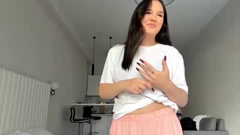 Eva online show from 6, 10, 2025