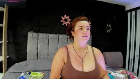 Snapshot of jeannewilliams_ chatting on 25, 4, 2026 Jeanne Williams online show from 25, 4, 2026