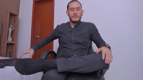 Jeanpiere online show from 6, 2, 2026