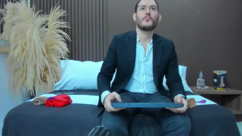 Jeanpiere online show from 11, 2, 2026