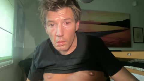 Snapshot of jeanslov chatting on 19, 1, 2025 jeanslov online show from 19, 1, 2025