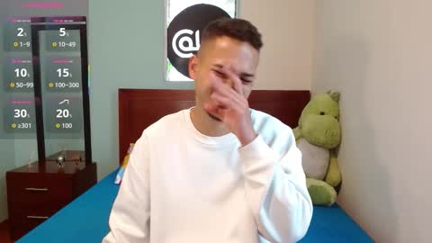 Snapshot of jeffstyle18 chatting on 30, 10, 2025 Jeff online show from 30, 10, 2025