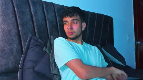 Snapshot of jei_cox chatting on 17, 10, 2025 jei online show from 17, 10, 2025