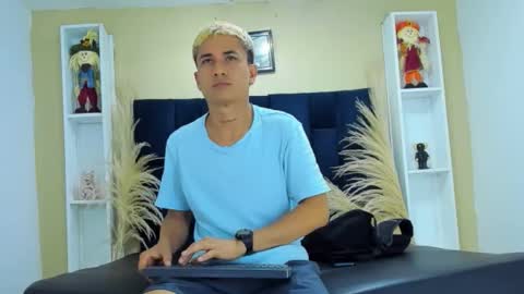 Snapshot of jeic_18 chatting on 5, 11, 2025 jeic 18 online show from 5, 11, 2025