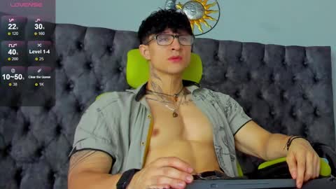 Snapshot of jeins_carter chatting on 7, 12, 2024 JC online show from 7, 12, 2024