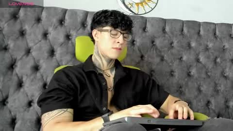 Snapshot of jeins_carter chatting on 5, 3, 2025 JC online show from 5, 3, 2025