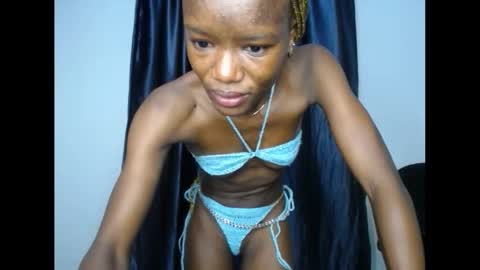 Snapshot of jellybelly7 chatting on 23, 10, 2025 Linda online show from 23, 10, 2025