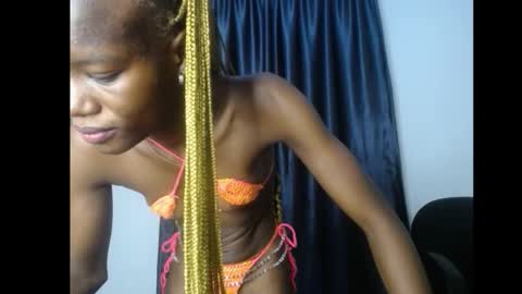 Snapshot of jellybelly7 chatting on 28, 10, 2025 Linda online show from 28, 10, 2025