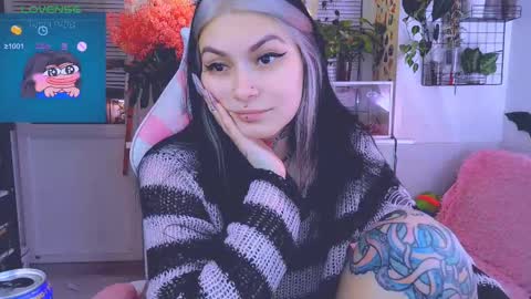 Snapshot of jelyaa chatting on 4, 3, 2025 Jelya online show from 4, 3, 2025