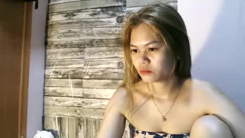 jen062292 online show from 6, 1, 2025