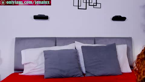 Jennalux online show from 15, 4, 2026