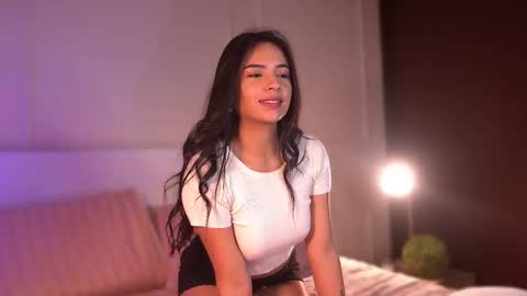 Snapshot of jenesaisquoi_ chatting on 16, 2, 2025 Isabella online show from 16, 2, 2025
