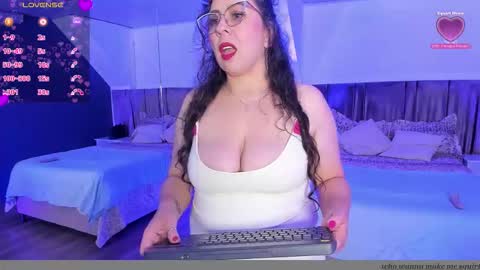 Snapshot of jenifer_cruz chatting on 8, 3, 2026 jenifer_cruz online show from 8, 3, 2026