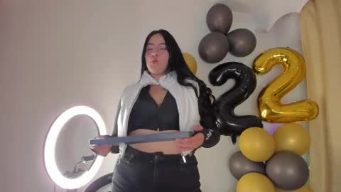 Snapshot of jeniferpowell_nm chatting on 4, 10, 2025 jeniferpowell_nm online show from 4, 10, 2025