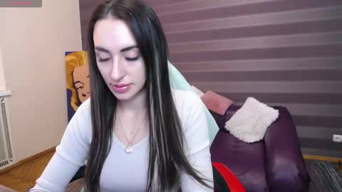 Snapshot of jeniferstone chatting on 16, 3, 2026 Kira online show from 16, 3, 2026