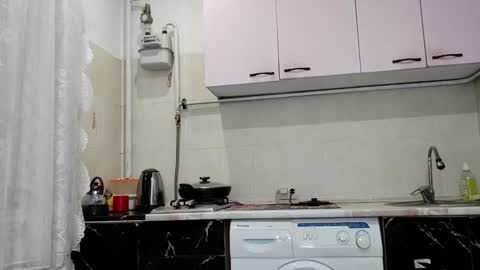 Snapshot of jeniffervaneck chatting on 17, 12, 2025 Jeniffer online show from 17, 12, 2025