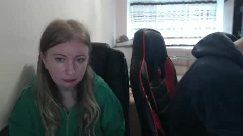 JenisAndPeter online show from 22, 10, 2025