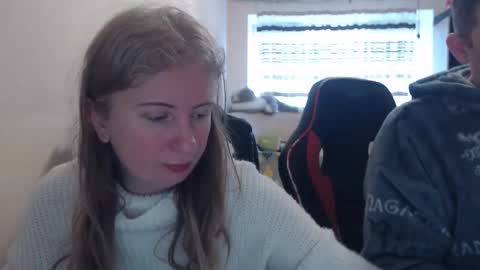 JenisAndPeter online show from 4, 3, 2026