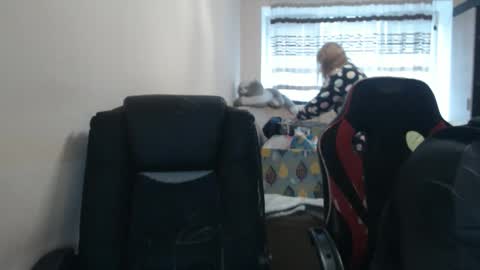 JenisAndPeter online show from 3, 4, 2026