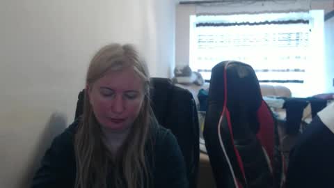 JenisAndPeter online show from 3, 5, 2026
