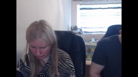 JenisAndPeter online show from 11, 5, 2026