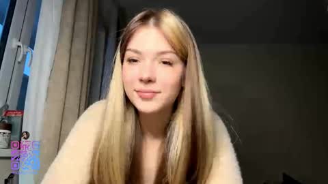 Snapshot of jenisegluckman chatting on 1, 2, 2026 Hey EveryoneIm Kimi Glad to see you in my room We almost hit 10 Thumb up in one day online show from 1, 2, 2026