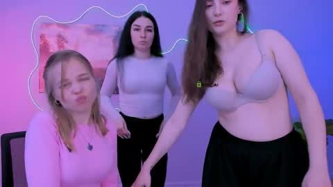 jenna_elayne online show from 19, 4, 2026